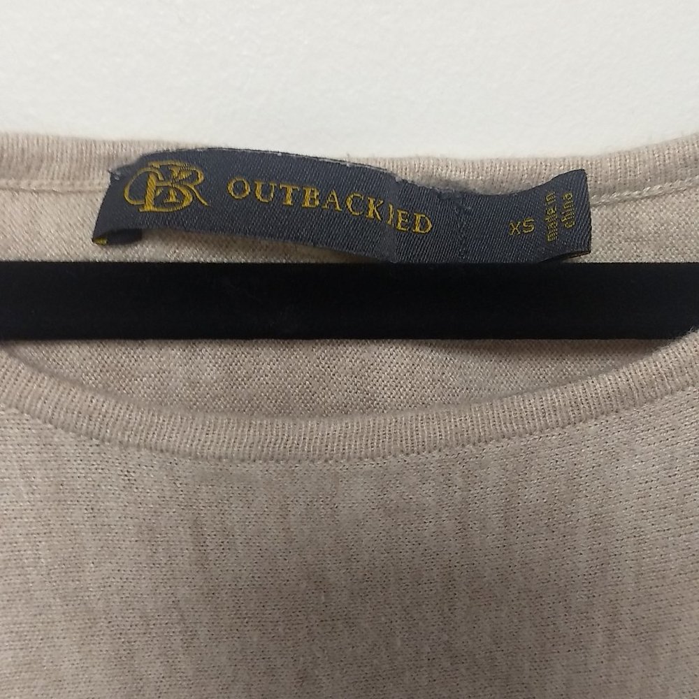 Top - Picture 2 of 4